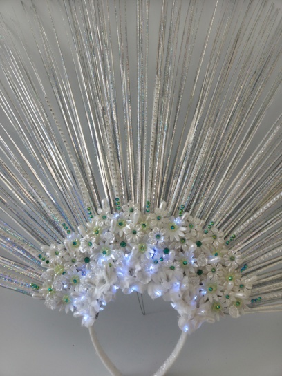 Vincha desflecada tiras con flores
