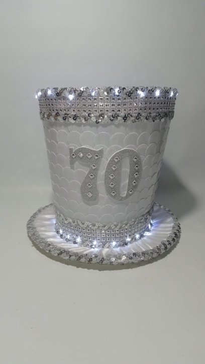 Galera blanca bordada personalizada
