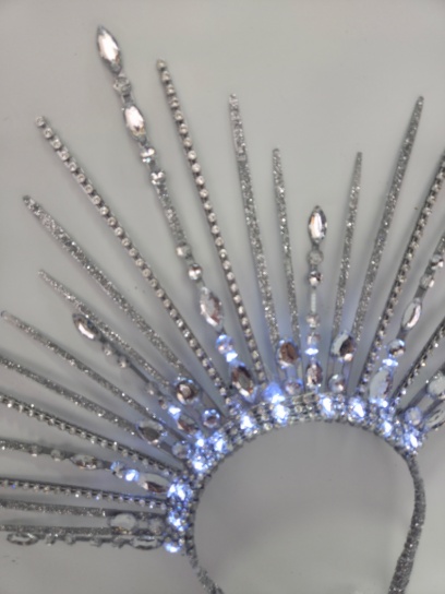 Vincha desflecada strass chica