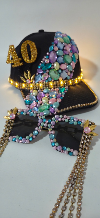 Combo gorra y lentes multicolor