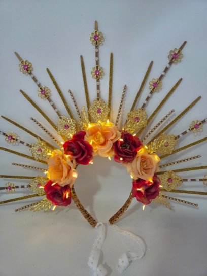 Vincha desflecada con flores y filigranas